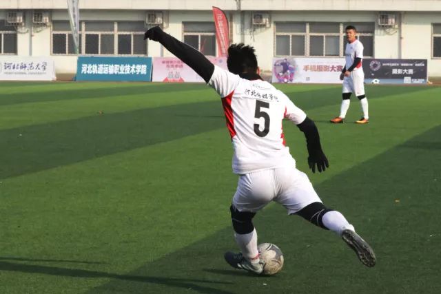 科曼希望范戴克续约利物浦 别想着去沙特狠赚一笔