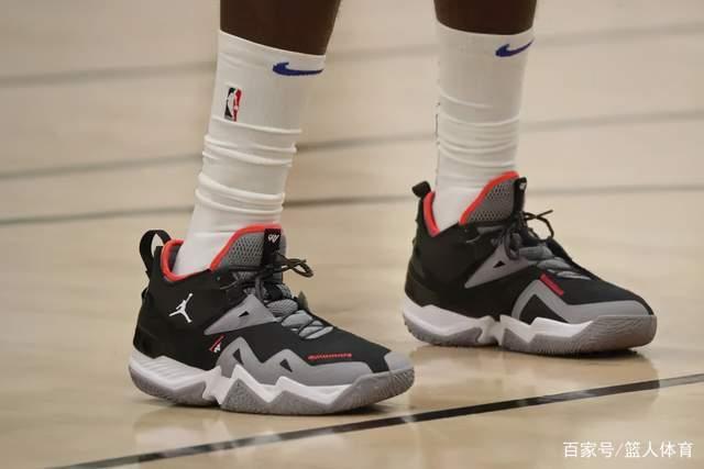 科曼希望范戴克续约利物浦 别想着去沙特狠赚一笔