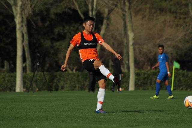 英超夺冠赔率曼城逼近枪手 热刺降级赔率1赔2