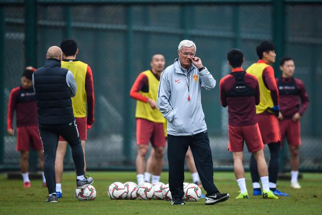 赵继伟：不能输球就怪教练 他真的很想帮我们